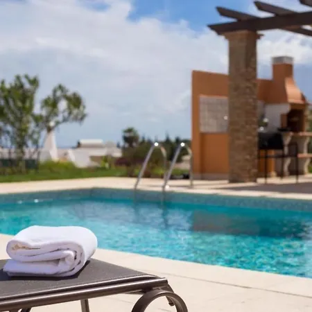 Schoenes Haus In Carvoeiro Mit Privatem Parkplatz By Interhome *