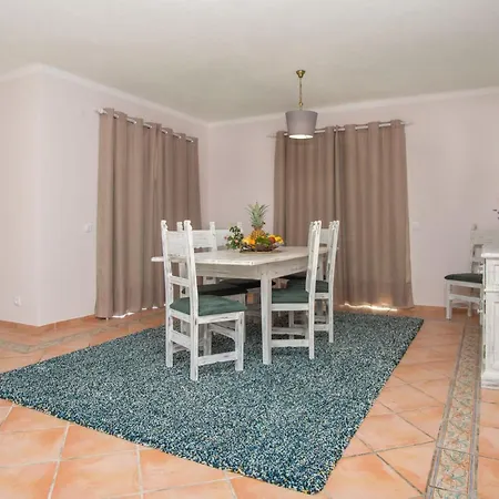 بيت للعطل Schoenes Haus In Carvoeiro Mit Privatem Parkplatz By Interhome *