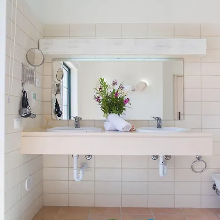 بيت للعطل Schoenes Haus In Carvoeiro Mit Privatem Parkplatz By Interhome *